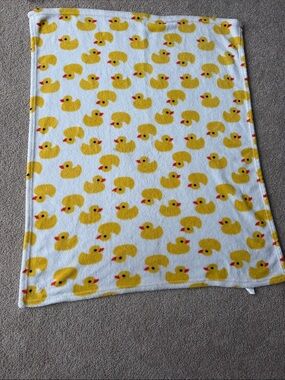 Cutie Pie Yellow Duck Fleece Baby Blanket